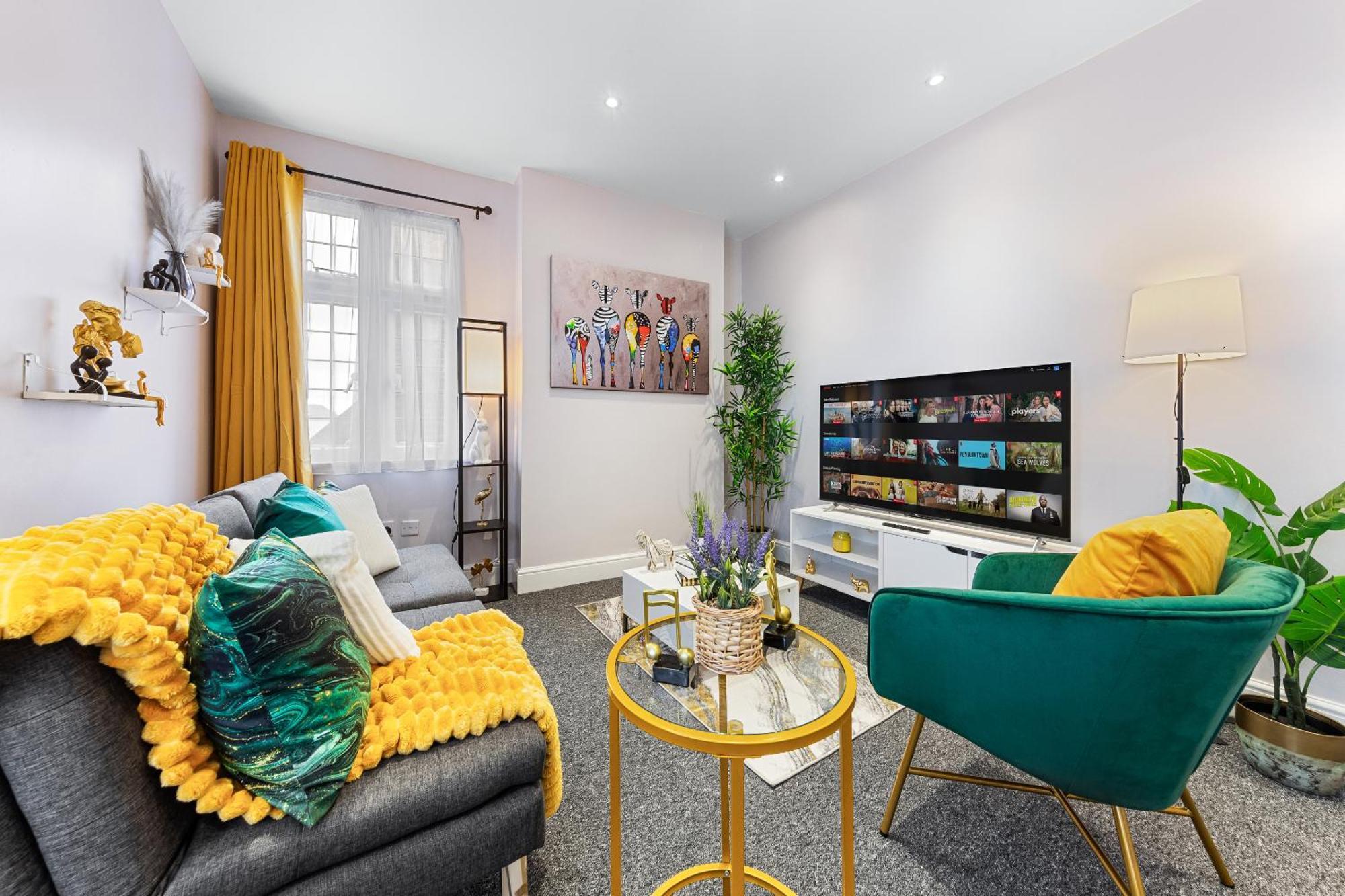 Elegant 2Br London Hideaway- King Bed, Sleeps 6 - Parking- Instant Book- 20 Percent Off Limited Time! Barnet Zewnętrze zdjęcie
